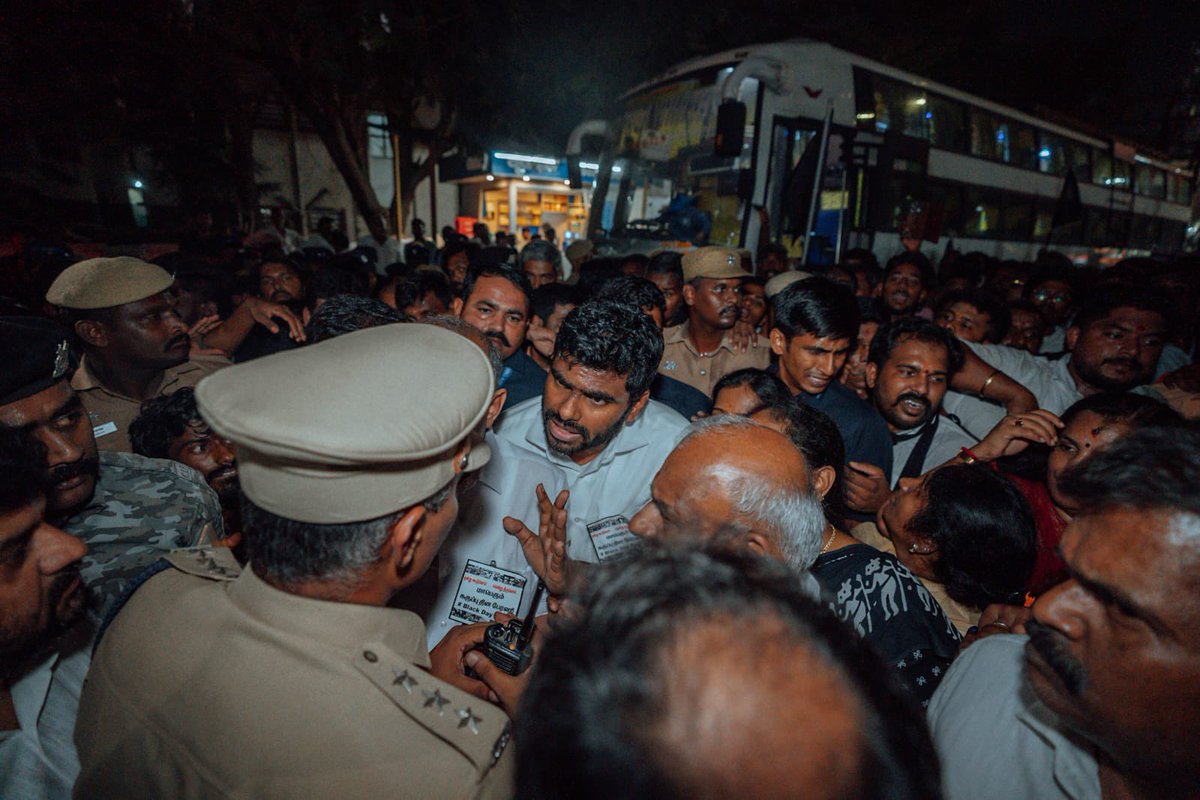 amarprasadreddy's tweet photo. I Stand With Annamalai💪

Thalaivar @annamalai_k has been ARRESTED by the Fascist DMK Police.😡

Is speaking out against terrorism now considered a crime? 

Shame on you, @arivalayam Government! https://t.co/LJ9NsrFYSl