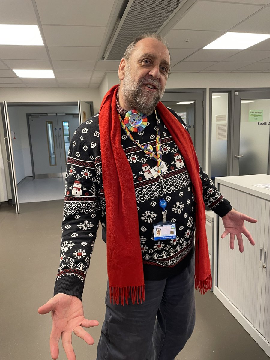 Gabby Ramlan (@gabbyramlan) on Twitter photo Happy bday to <a href="/jadavis1371/">Jonathan Davis FCIPD</a> 🎉🎉🎉 from us <a href="/NUH_Therapies/">Therapies Dept, Newham Hospital</a> , <a href="/CatherineOtim/">Catherine Otim</a> & CSS.
Thank you treating us to your delicious brownies! Happy bday to <a href="/jadavis1371/">Jonathan Davis FCIPD</a> 🎉🎉🎉 from us <a href="/NUH_Therapies/">Therapies Dept, Newham Hospital</a> , <a href="/CatherineOtim/">Catherine Otim</a> & CSS.
Thank you treating us to your delicious brownies!