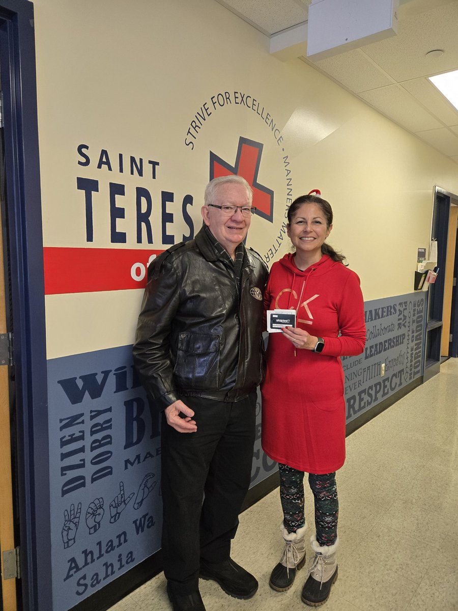 avila_saint's tweet photo. Thank you to Ron Wagner and the Elmira Kiwanis Club for their generous donation to our school library! @@WaterlooCDSB https://t.co/1Szvrvrkh2