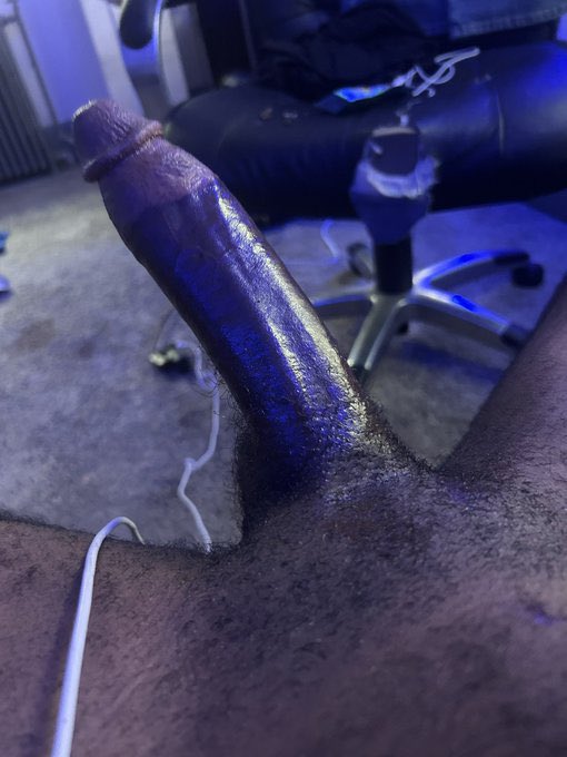 bbcpostingbjs's tweet photo. Been thinking lately 🤔🤔🤔🤔 should I start creating content????
Would y’all love to see my huge BBC in action???? https://t.co/egzvzkmYpF
