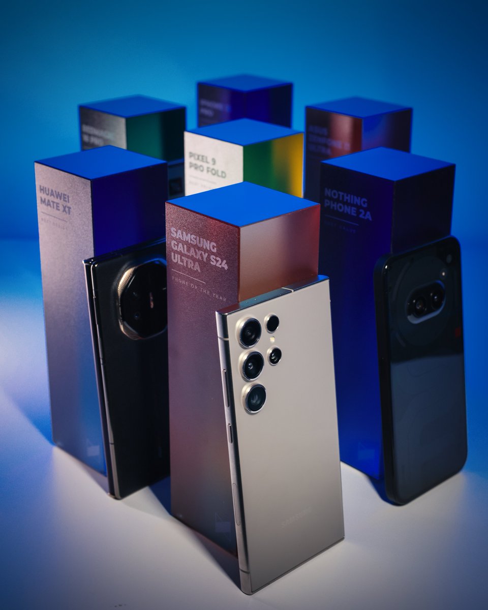 MKBHD's tweet photo. The Smartphone Awards 2024! (🚨SPOILER🚨)

There will be many other trophies and awards... but this one's mine. Thread 🧵 https://t.co/eKlz2mCbnJ