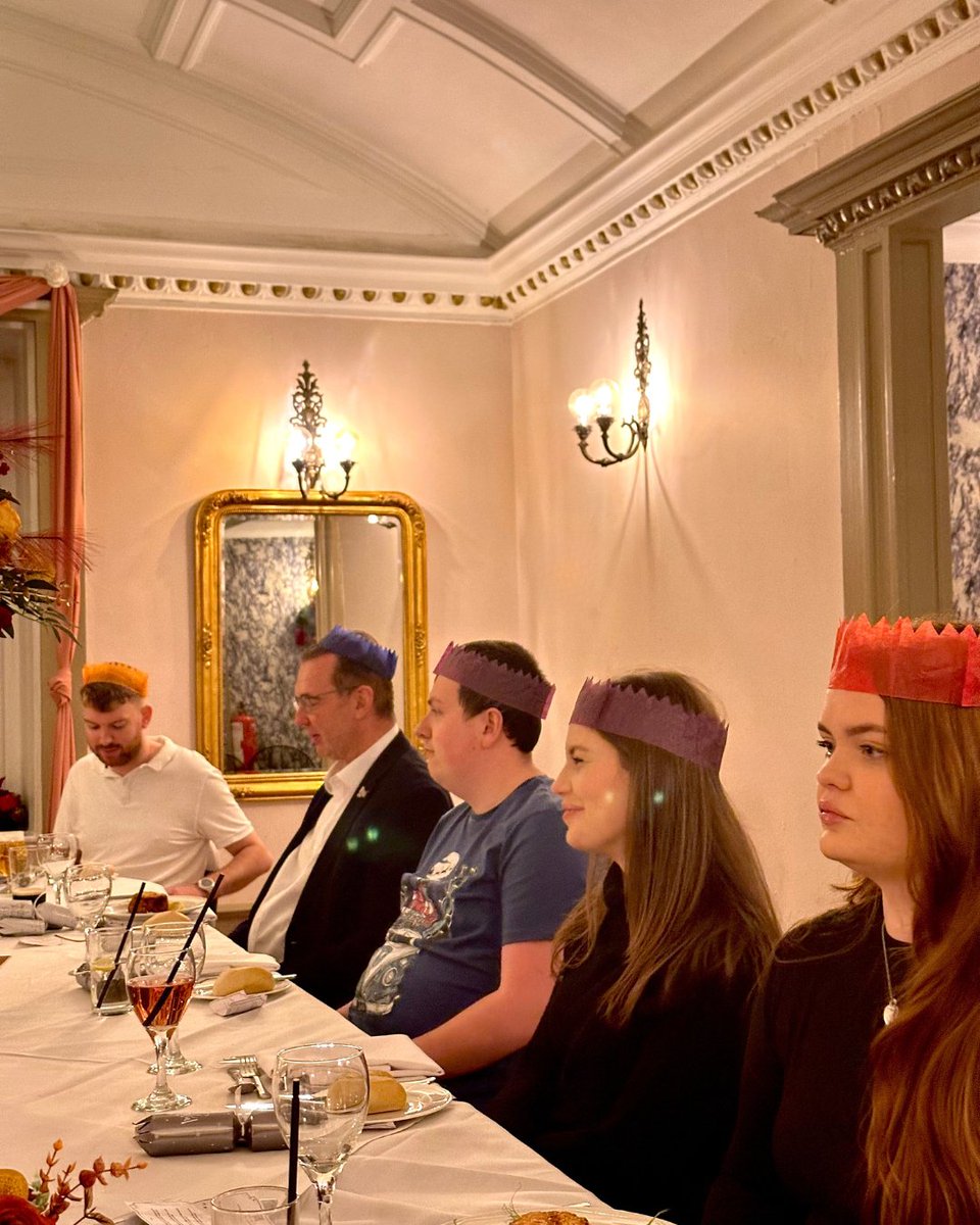 Fly High Media ™ tweet media