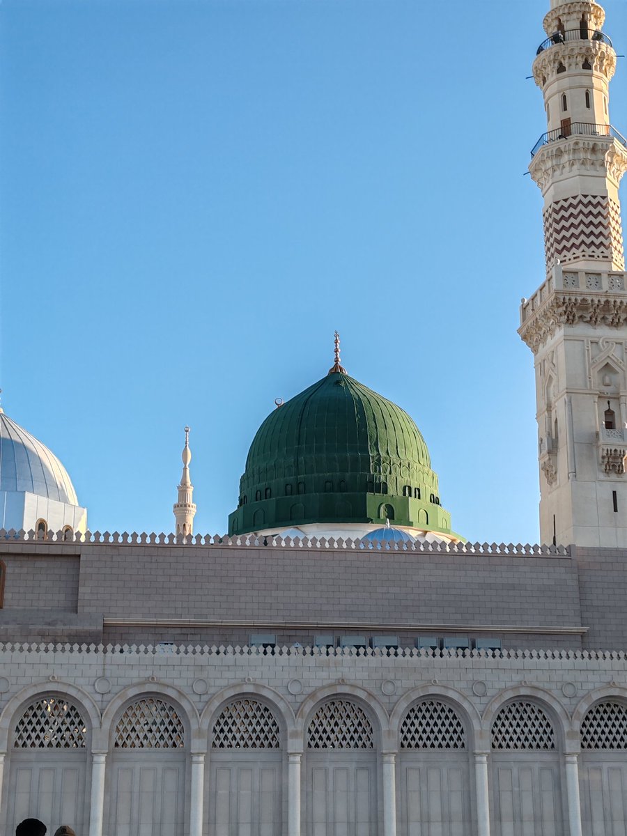 a_alsaggaf's tweet photo. #اللهم صلّ وسلّم على خير دَاع، وأفضلِ ساع،إلى حضرةِ المجْدِ والارتفاع،من ملأَتْ بركتهُ البِقَاع، فلمْ يَبقَ لِغَيرهِ اتّساع إلّا بِالاتِّباع، والأسرارُ لا تُذاع، وما يعقِلُها إلّا العالِمُون، وعلى آلهِ وصحابتهِ وكُمّل ورثَتِهِ وأتباعه،وعلى الواصلين والسالكين الصادقينَ في اتّباعه. https://t.co/uh6atYQUV7