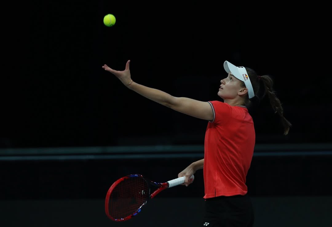 TennisWorl76726's tweet photo. The top performing teams went head-to-head & what a show it was🔥
Here are some of the glimpses from Set 1!🧡
#worldtennisleague #falcons #teamfalcons #gamechangersfalcons #tennis #tennisplayer #jasminepaolini #simonshalep #carolinegarcia #elenarybakina #nickkyrgios https://t.co/Gb6l3e3gdV
