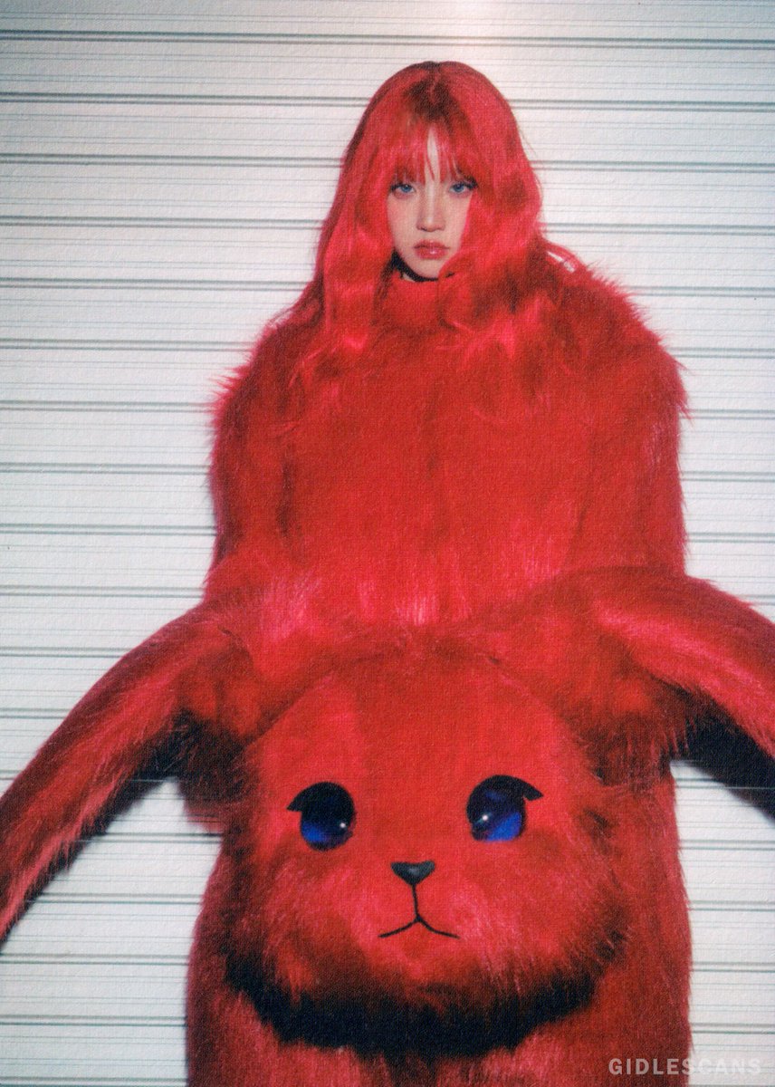 gidlescans's tweet photo. ~•°scan

「 yuqi 'YUQ1' (rabbit ver.) 」

#YUQI #우기 @G_I_DLE https://t.co/Dhok5JHTYX