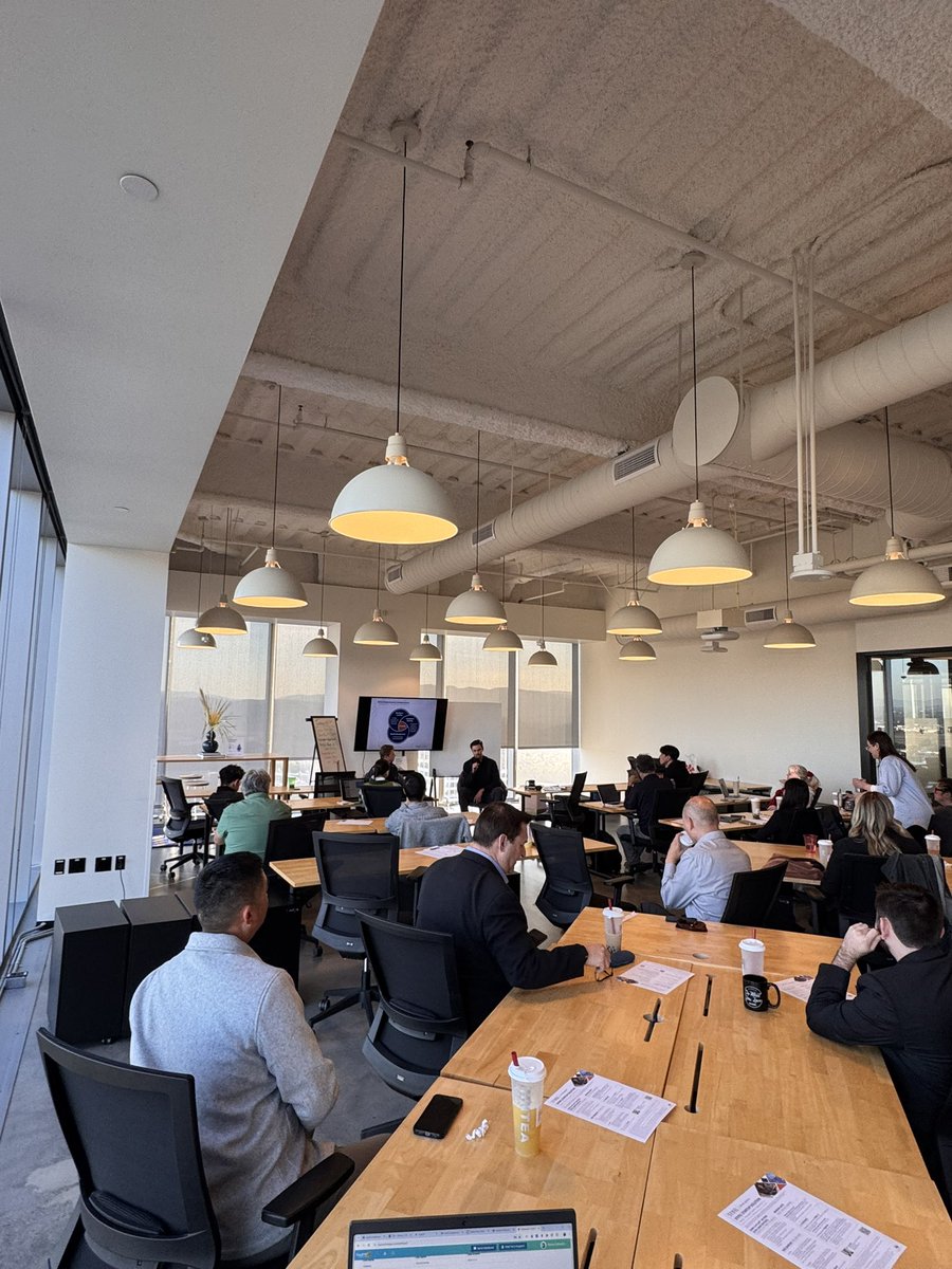 UscBruin's tweet photo. Special thanks to @Stifel (stee•fl) for sponsoring this week’s @exit_hours @gumshoeventures 

Amazing turnout / learnings for the #startup #ecosystem about #venturebanking 

Will be doing a deeper dive in 2025 for our #portcos 

Sign ups welcome here: https://t.co/pVIq9IN1a0 https://t.co/hjtGakKI28