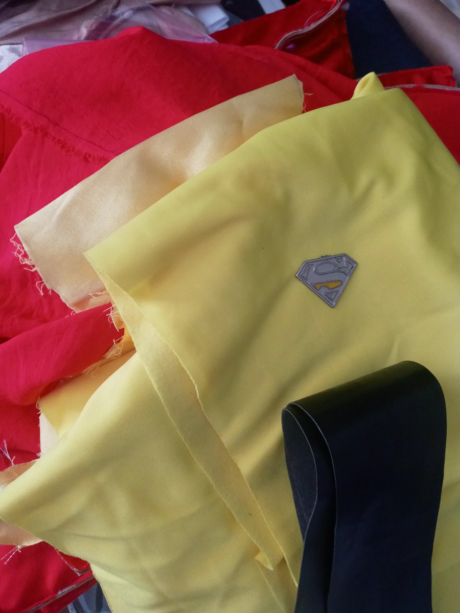 ladylestrange's tweet photo. I'm making #Krypto cape for my dog ππΆ #SupermanMovie #dogsplay #cosplay https://t.co/62K2O2VTA8