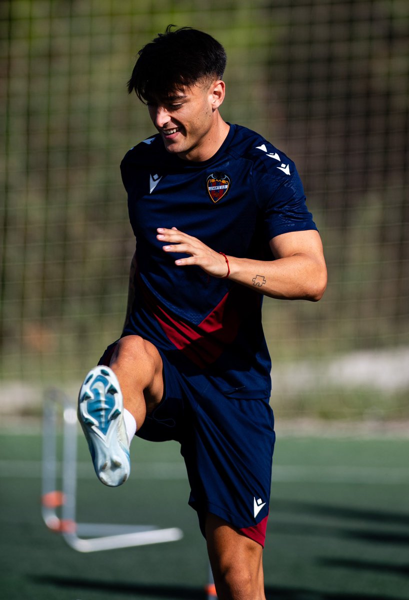 ⚔️ Preparando el último partido del año 

Mañana 🆚 <a href="/CDSONEJA/">CD Soneja. 💯🧡</a>