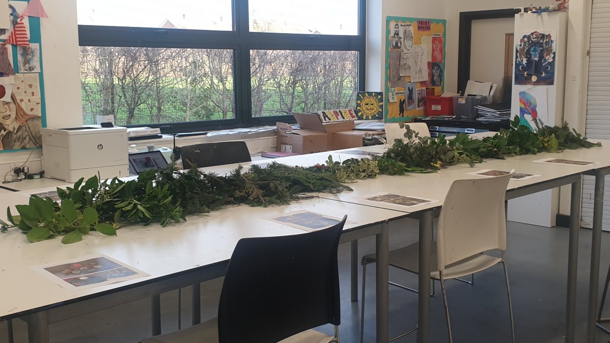 AspireAP's tweet photo. During Arts Week, students across Aspire have been printing their own cards, making candles, wreaths, and coasters. A big thanks to @Dryadeducation for supplying the vast majority of our materials. 🙌🎄 #Christmas #ArtsWeek #ThisisAP #LoveAP https://t.co/xKCmjnXMON