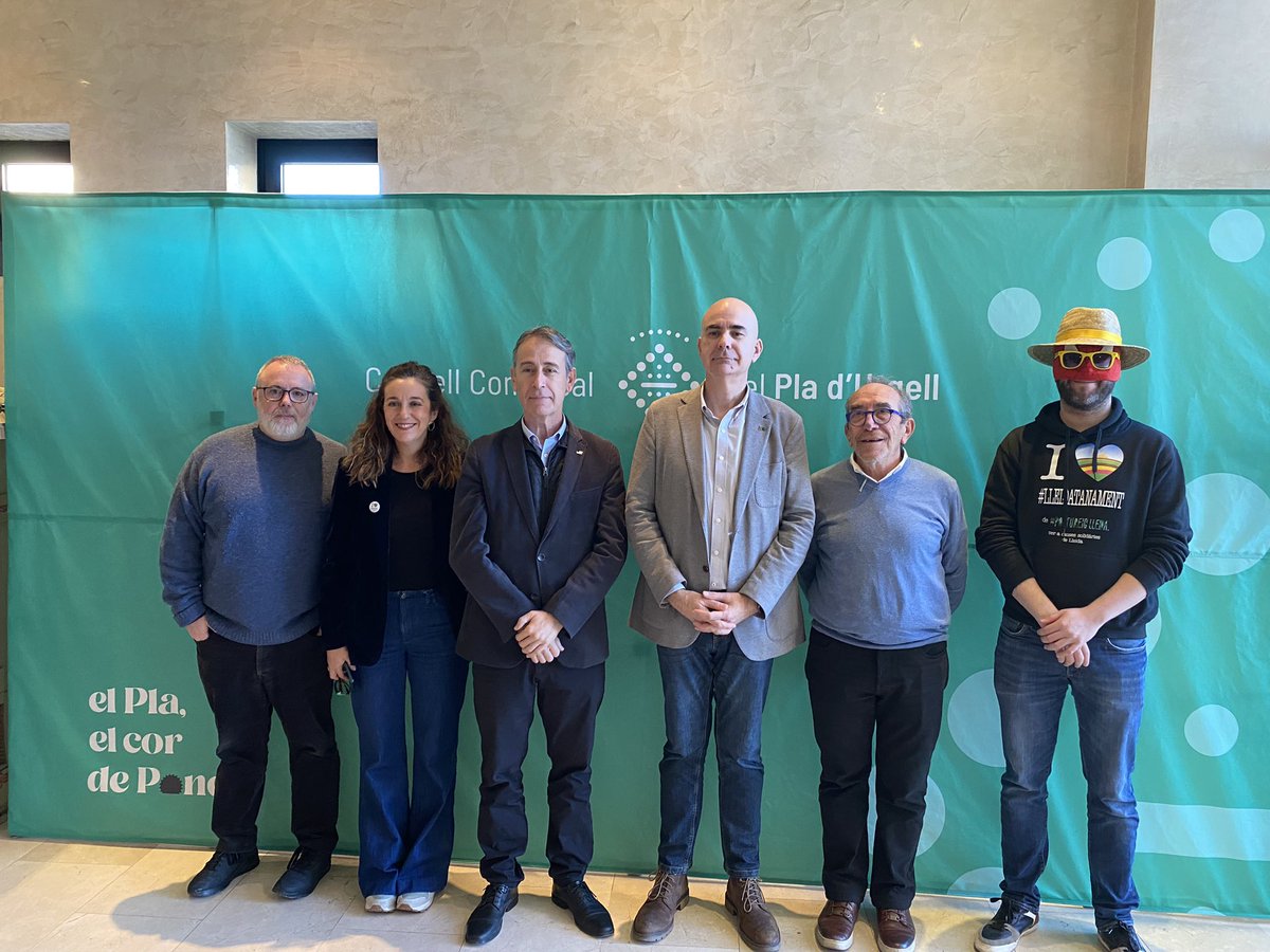 Consell Comarcal del Pla d'Urgell (@ccplaurgell) on Twitter photo Segueix en directe la Jornada de presentació Pla Estratègic de Turisme i Cultura del Pla d'Urgell 2025-2028
youtube.com/live/X1DlfCAiQ… <a href="/PostureigLleida/">Postureig de Lleida</a> Segueix en directe la Jornada de presentació Pla Estratègic de Turisme i Cultura del Pla d'Urgell 2025-2028
youtube.com/live/X1DlfCAiQ… <a href="/PostureigLleida/">Postureig de Lleida</a>