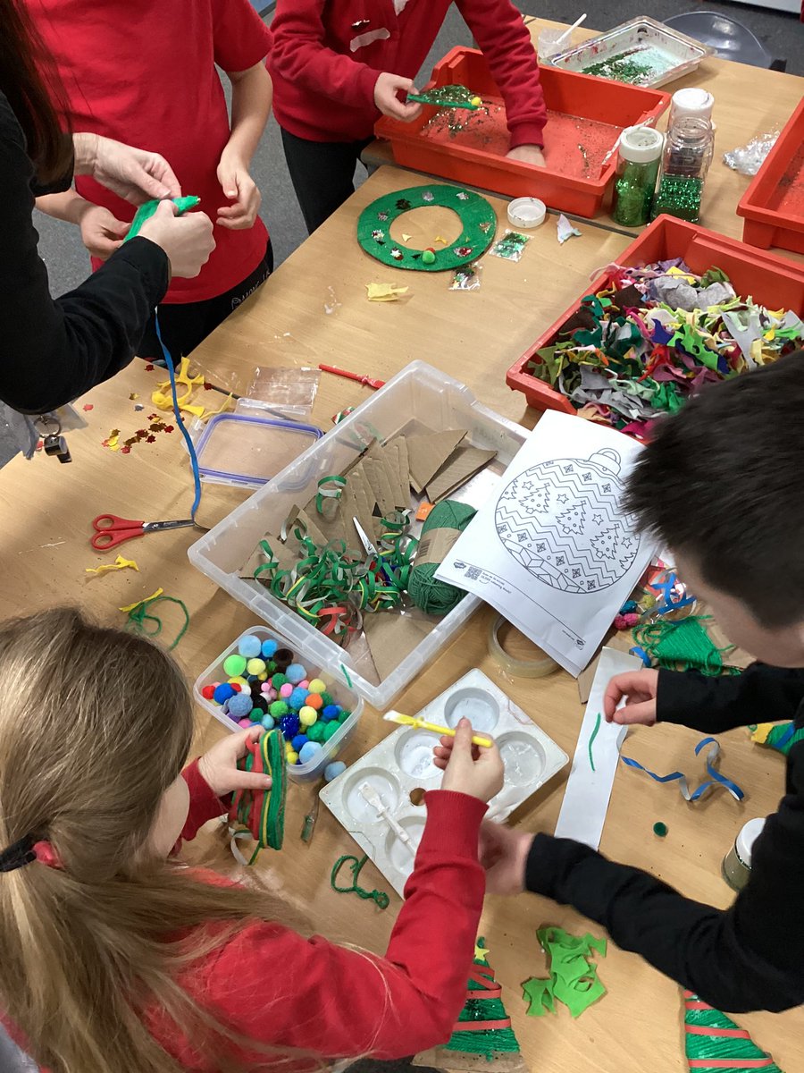 RosecroftPri's tweet photo. Some of wrapcare children enjoyed making some Christmas craft. Very cute! They can be hung on their trees year after year. Happy Christmas and a Happy New Year from the Wrapcare ladies. See you in the new year. https://t.co/sEGY7cjya3
