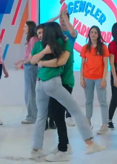 buenoo ~aparezco~ solo para decir una vez más QUE LOS EXTRAÑO MUCHO