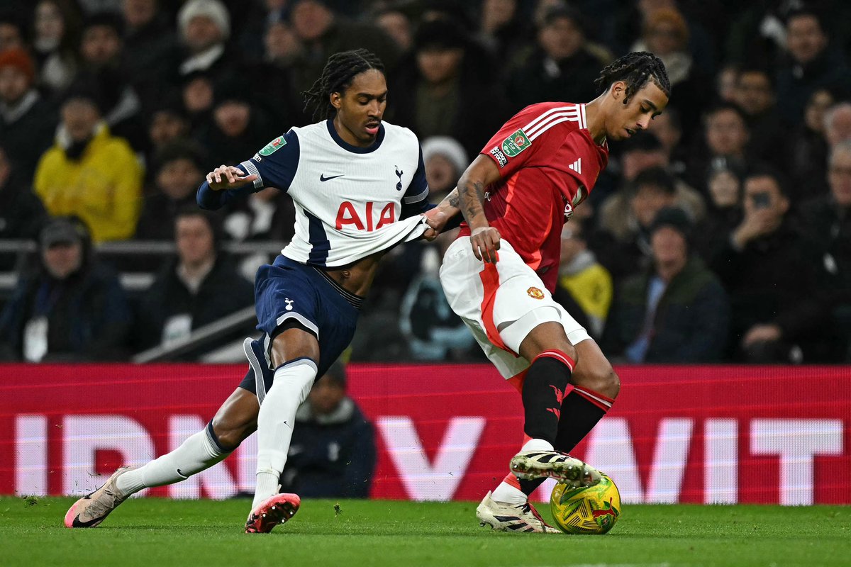 DjedSpence's tweet photo. Into Semi-finals 🅰️. COYS 🤍🤍! #GODSPEED https://t.co/8GNADTfcxx