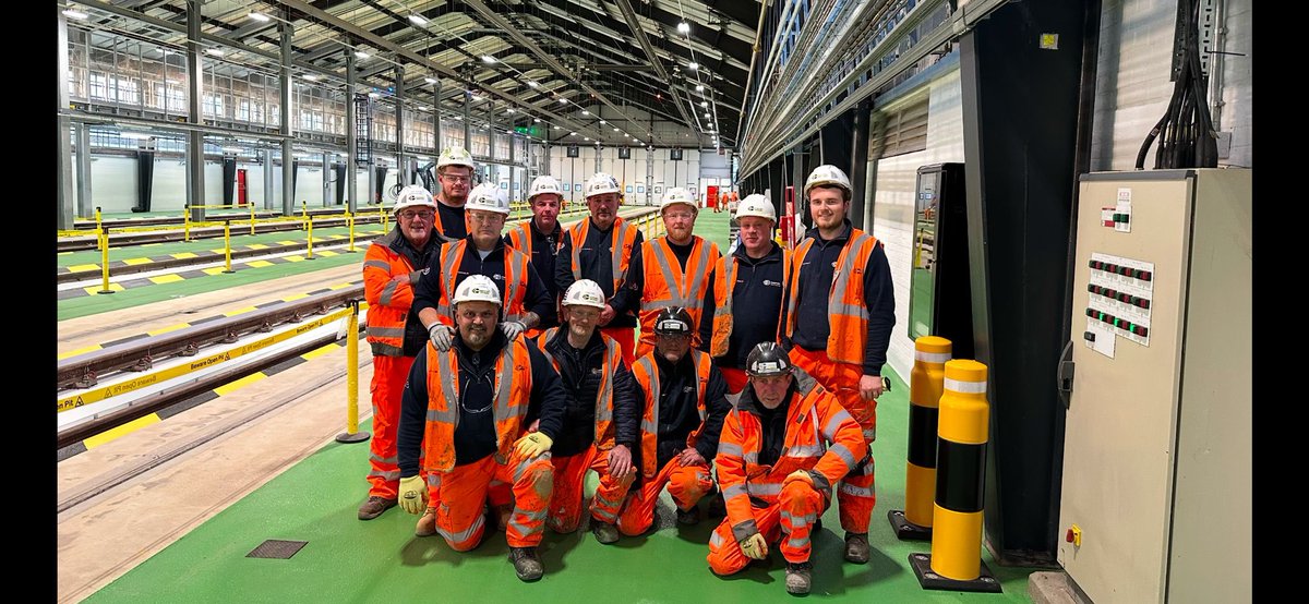 So it is the obligatory last day on site Photo!!  Today is our final day installing Conren Resin Flooring's #Congrip high build anti-slip epoxy flooring system to 6,000m2 at #BletchleyTrainDepot 🚂🚂🚂followed by thousands of lm of Conren Resin Flooring's #LinePaint