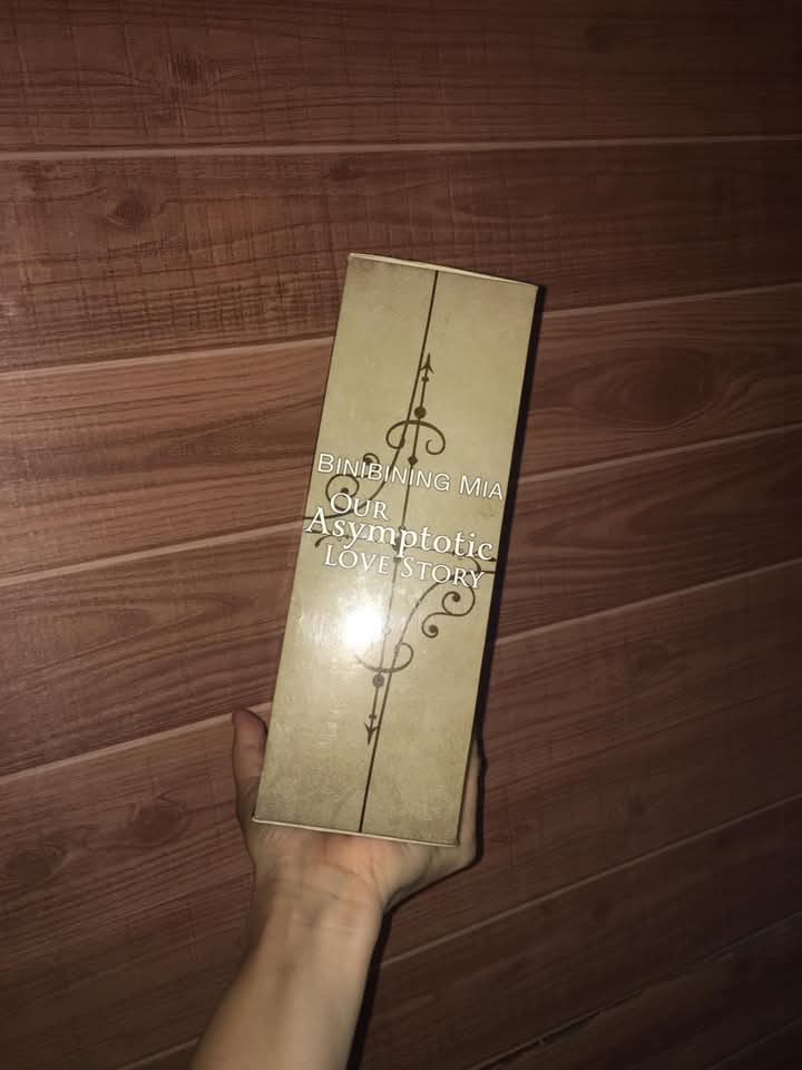 gizlee012's tweet photo. Wts lfb ph

Our Asymptotic Love Story boxed set by Binibining Mia

Dm if inch. https://t.co/c1xpBJGgaF