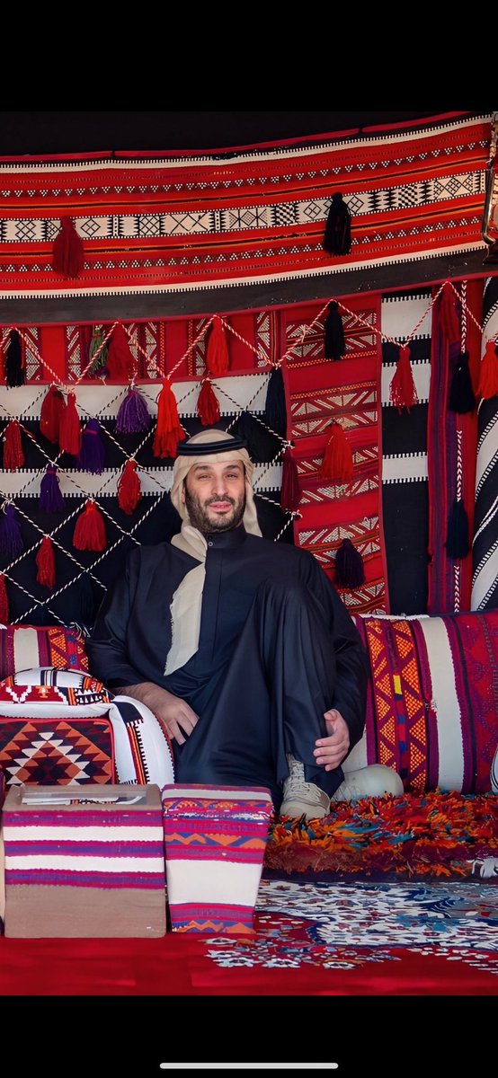 صوره بها مستقبل بلاد الاسلام 
فيهـا على زود الفخامه فخامه
🤍🇸🇦💚
#محمد_بن_سلمان 
#ولي_العهد_الأمير_محمد_بن_سلمان