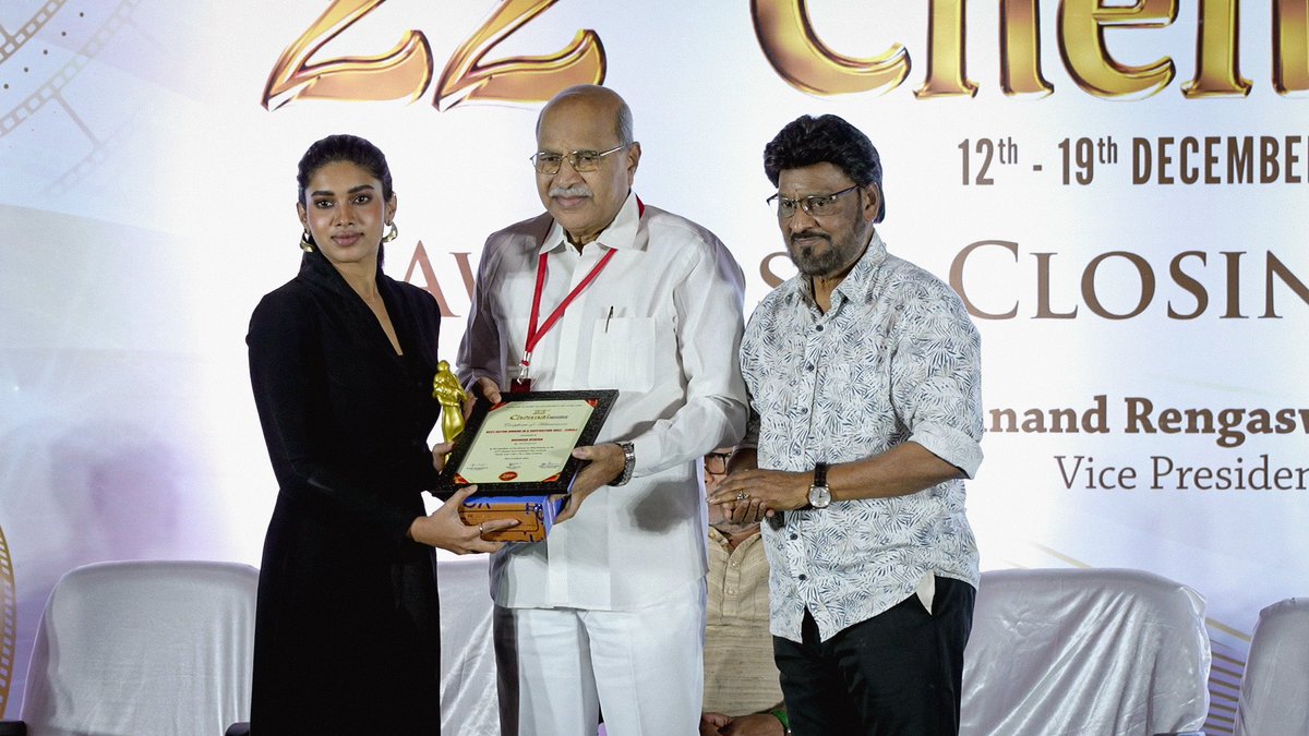 VETTAIYAN 🕶️ takes the spotlight at the 22nd Chennai International Film Festival - 2024 🏆 A film that captured hearts with its perfect blend of action, emotion, and entertainment! 🌟

Best Entertaining Film - #Vettaiyan 🕶️
Best Actor in a Supporting Role Female -