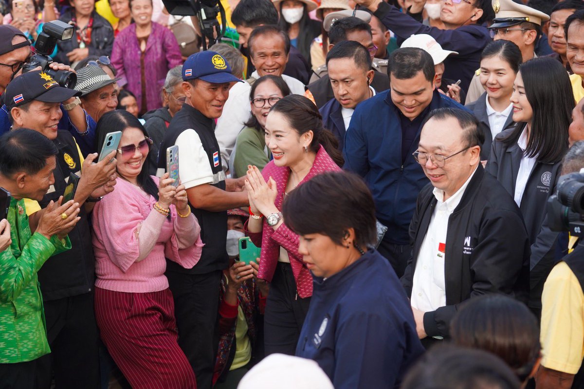 JSinUpdate's tweet photo. 20 ธ.ค. 67 จิราพร สินธุไพร รัฐมนตรีประจำสำนักนายกรัฐมนตรี ร่วมพิธีเปิดงาน “ออนซอนกลองยาวชาววาปี ของดีพื้นบ้านสืบสานตำนานเมืองวาปีปทุม 142 ปี” ณ ที่ว่าการอำเภอวาปีปทุม อำเภอวาปีปทุม จังหวัดมหาสารคาม

@j_sindhuprai 
#จิราพรสินธุไพร #รัฐมนตรีประจำสำนักนายกรัฐมนตรี https://t.co/GRxQ99FcDj