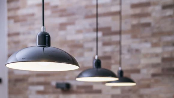 Healthy lighting
Most people only realise what healthy lighting means when they compare it with conventional lamps.
baufritz.com/uk/sustainabil…