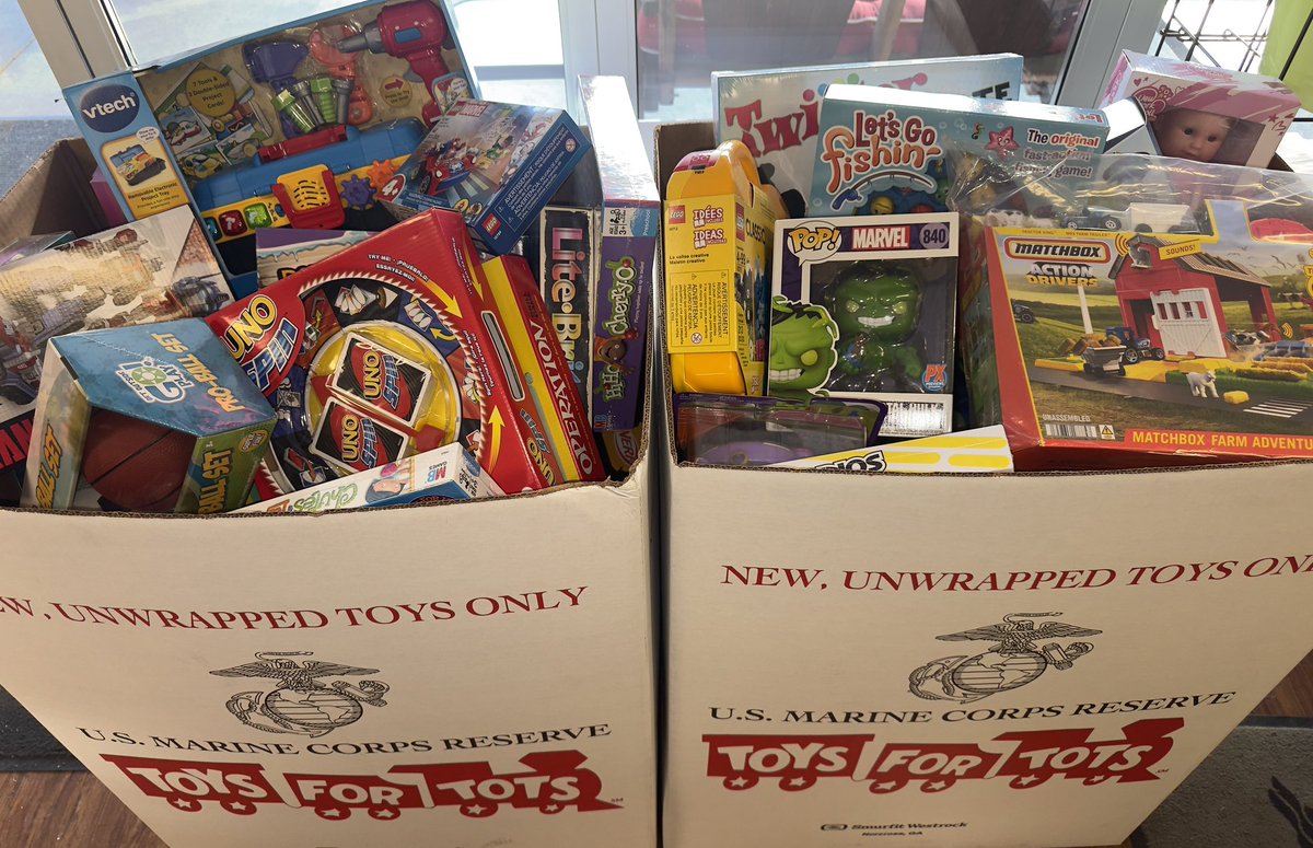 PennyBridgeNY's tweet photo. Two full boxes! Our PennyBridge Marine family, local community and friends are truly the best! A big thank you to all who donated and made our 7th annual toy drive such a big success!! #toysfortots #marinalife #holidayseason #grateful #Holiday https://t.co/XEPVw2V4JU
