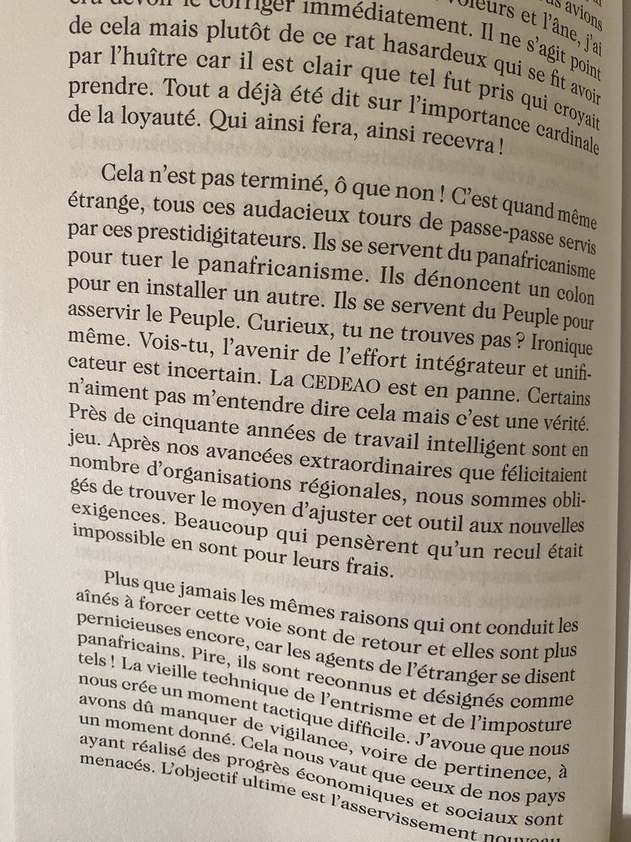 La 3e des « 25 lettres au président <a href="/mohamedbazoum/">Mohamed Bazoum</a> - philosophe, résistant, prisonnier » est signée <a href="/TiemanC/">Tieman Coulibaly</a> Des mots très politiques, de la fraternité et de la colère. <a href="/vieuxmko/">Mamadou Ismaila KONATE</a> <a href="/KarthalaEdition/">Editions Karthala</a> <a href="/Stefanhi/">Stephanie Hartmann</a> <a href="/MaixSOME/">Maix SOMÉ</a> <a href="/KLimantinguiri/">Ambassador Kiari LIMAN-TINGUIRI</a> <a href="/hamid_gade/">Hamid Amadou N'gadé</a> <a href="/ighazer/">Pagoui</a> <a href="/jean_taha/">Jean TAHA</a> <a href="/JusteAKah/">Juste-Antoine Kah</a>