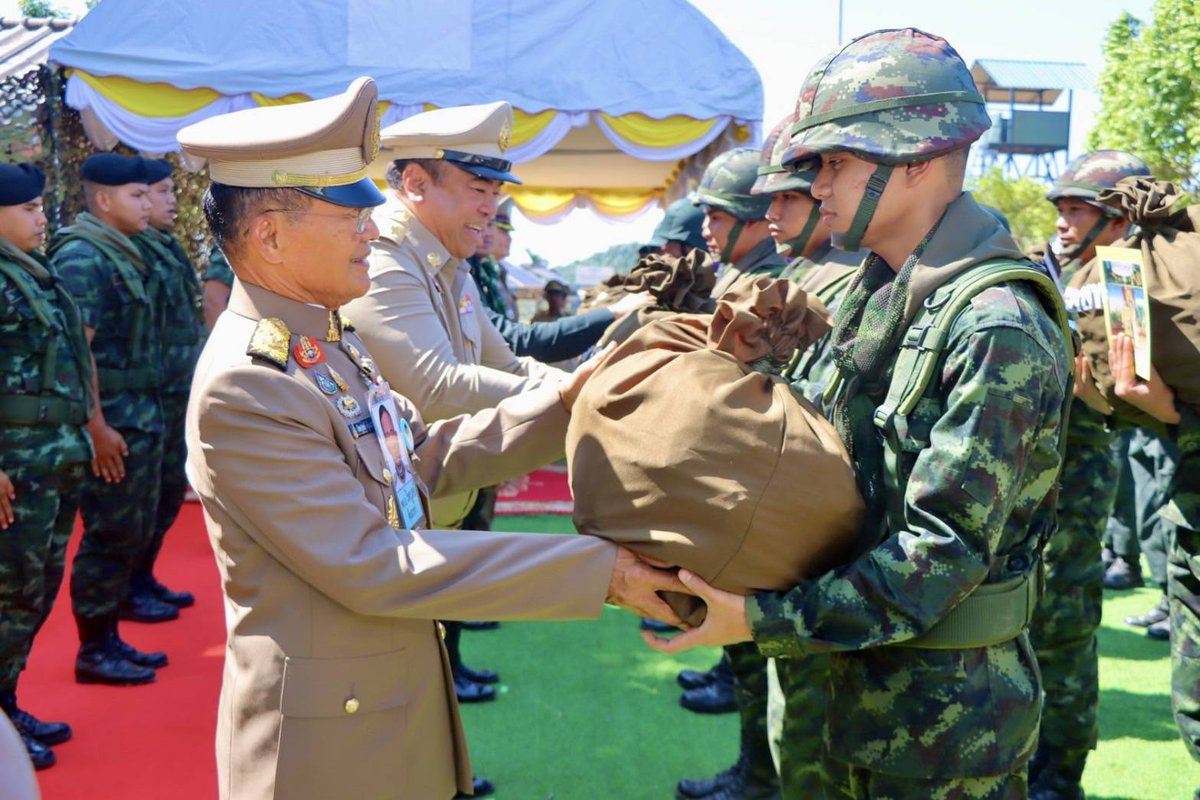 📷 องคมนตรีเชิญสิ่งของพระราชทาน มอบแก่กองกำลังป้องกันชายเเดนในพื้นที่จังหวัดชุมพร เนื่องในโอกาสปีใหม่ 2568

#หน่วยเฉพาะกิจกรมทหารราบที่25
