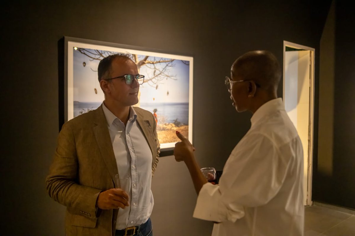 Mettez une touche d’art dans vos réflexions stratégiques africaines : elle vous offrira un regard précieux sur l’âme du continent.

Une rencontre entre modernité, authenticité et tradition africaine : c’est ce que l’exposition de <a href="/studiojoeland/">STUDIO JOËL ANDRIANOMEARISOA</a> à la <a href="/FondationZinsou/">Fondation Zinsou</a> m’inspire !