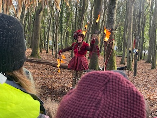 crowanschool's tweet photo. Yesterday, the whole school visited Tehidy Woods to see Rogue Theatre's Winter Wood performance. We had a lovely time, with the children particularly enjoying the 'fire  lady' and the delicious hot chocolate! Thank you to the PTA for helping fund this event for the children. https://t.co/plNwqyLe3E