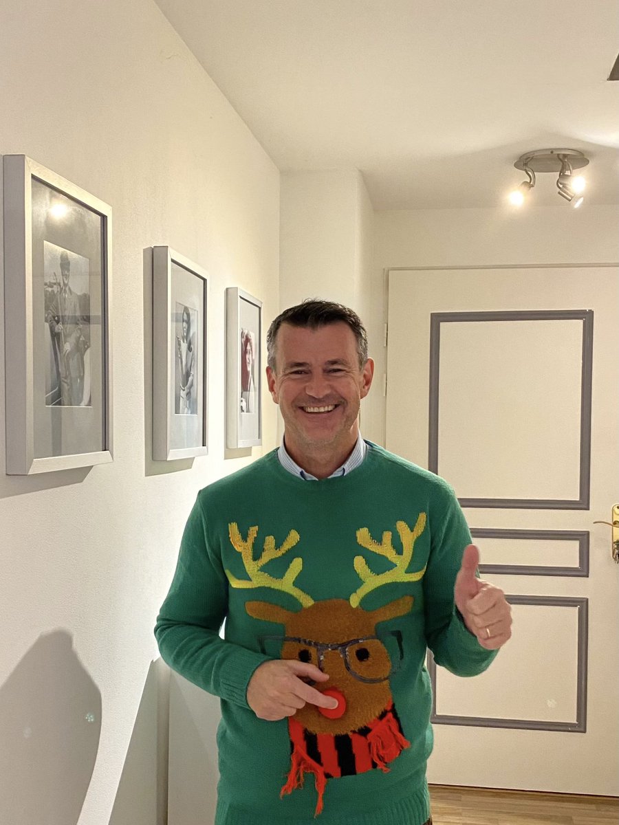deterpigny's tweet photo. 🎉 Aujourd’hui, c’est la Journée Internationale du Pull Moche ! 🎉
L’occasion parfaite de sortir mon pull le plus kitsch, coloré, et complètement décalé pour briller (ou faire rire) en société ! 🌟
#journeeinternationaledespullsmoches #pullmochedenoel #pulldenoel https://t.co/nJEIrCpStv