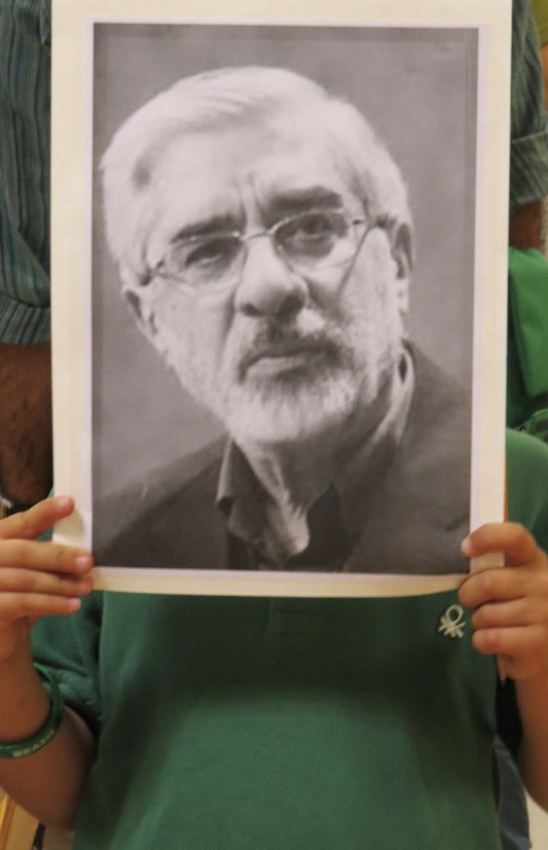 یلدا از پس ۵۰۶۰ شبانه‌روز بازداشت خانگی

#حصر
#میرحسین_موسوی
#زهرا_رهنورد