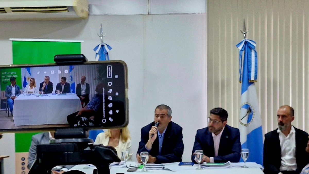 RamosMatias82's tweet photo. Presentación de informe del primer año de gestión. Un recorrido por los avances, proyectos y desafíos que impulsan el desarrollo turístico en nuestra región.
#turismo#termas#disfruteinfinito https://t.co/8tiT2vJl6C