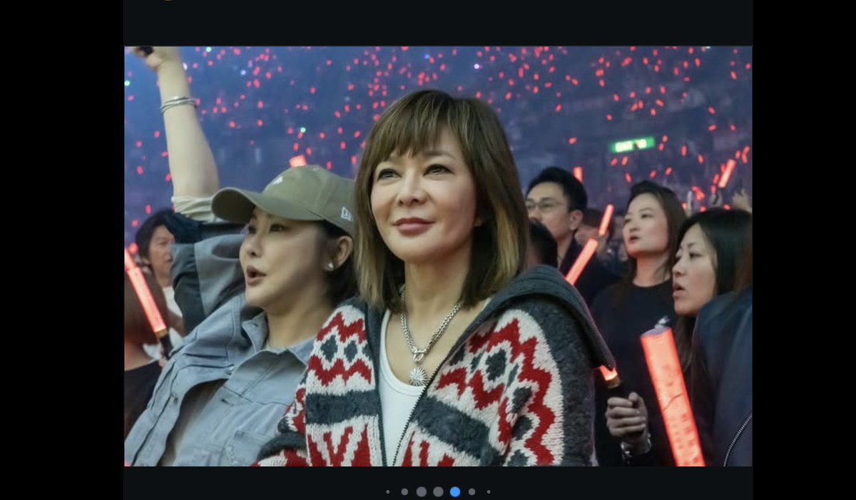 関之琳CD「相約到永久」ロザムンド・クワン 香港女優 アンディ・ラウ★ アンディ・ラウのライブにロザムンド・クワン 関之琳がきたよ。すごく