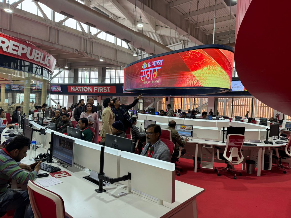 republic's tweet photo. #RepublicBharatSangam | Maverick actor, The Sabarmati Report star Vikrant Massey is with us at the Republic Media Network HQs! Here are some BTS pictures from his interaction at India's #1 Newsroom! 

Witness the confluence of 'Sahitya, Sur and Shakti' LIVE here - https://t.co/4pbaE4bLue

#Sangam | #Sangam2024 | #RBharatSangam | #RepublicBharatSangam | #SahityaSurShakti | #IndianCulture | #ArtAndSoul | #RepublicBharat | #kartikaaryan | #anupamkher |  #YamiGautam  | #shankarmahadevan | @RelianceDigital | @radicokhaitan | @Ravingroup | @ParulUniversity | @UPGovt | @incredibleindia | @radiocityindia| @RungtaSteel | @NayaraEnergy | @Maruti_Corp #VikrantMassey