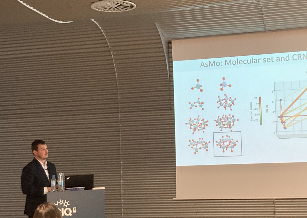 Outstanding PhD defense by Jordi Buils on the development &amp; application of #POMSimulator 2.0. Hats off!! 👏🏼👏🏼
<a href="/HartreeFoca/">Hartree-Foca</a> <a href="/Carles_Bo/">Carles Bo</a>  <a href="/ICIQchem/">ICIQ</a>
