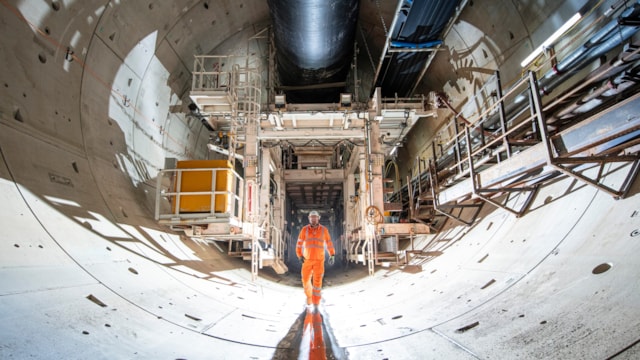 HS2ltd's tweet photo. Our tunnelling machine 'Sushila' has finished her 5-mile journey 📸 👀 

She reached Green Park Way yesterday, completing a complex engineering operation. 

This is the fourth major #HS2 tunnel breakthrough in 2024.

Find out more 👉 https://t.co/c0BtDYwpq5 https://t.co/ubFmabQIWy