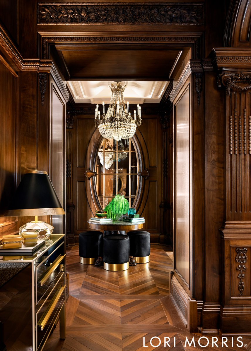 lorimorrisinc's tweet image. Carved and curated ❤️ 
#lorimorris #houseoflmd #hallway #hall #foyer #entrance #interiordesign #interiordecorating #home #architecture #luxuryinteriordecorating #luxuryhousedesign #highendinteriors #homedecorgoals #stylishhomes #roomsbylorimorris #interior #decorating #furniture