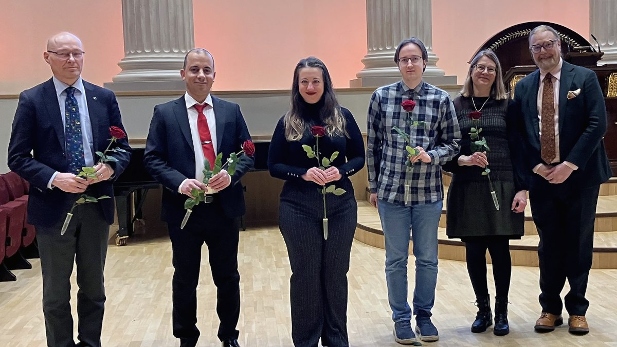 Congratulations to our 1,351 students who graduated this fall! 🤩 We’re so proud of you. ❤️ Even though your studies are concluding, you will always be a part of the university. Remember to join our free Helsinki Alumni community. 
👉 join.alumni.helsinki.fi
#UniversityofHelsinki