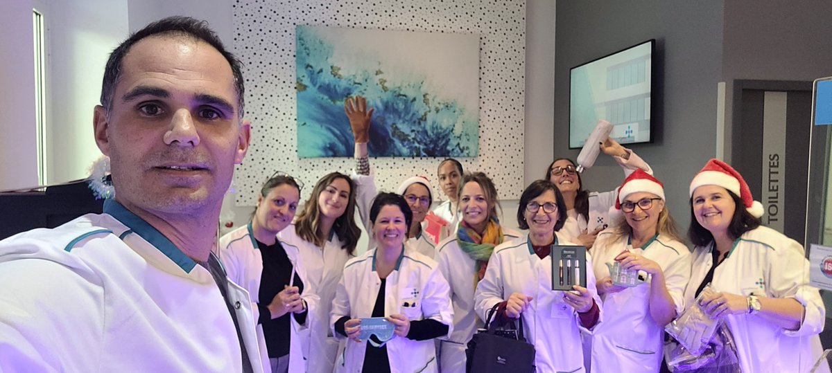 🎄 Joyeuses Fêtes avec Cerballiance ! 🎄

En cette période festive, toute notre équipe vous souhaite de profiter de moments chaleureux et remplis de bonheur avec vos proches. ❤️

#JoyeusesFêtes #Santé #Cerballiance