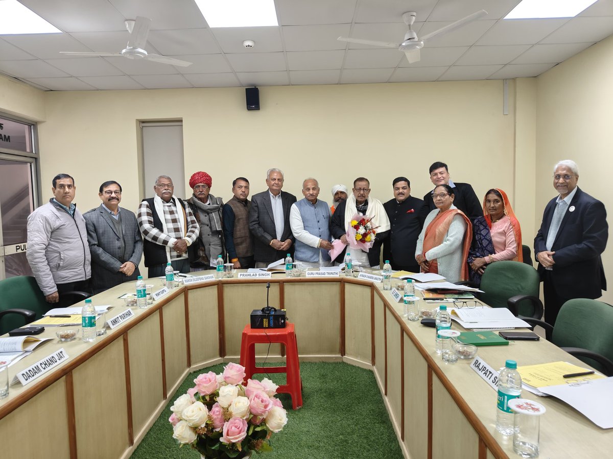 IFFDC_Ltd's tweet photo. Board of Directors of IFFDC welcomed Shri Avinash Chandra Awasthi on the Board as Coopted Director in 116th Meeting held on 20 Dec 2024. Mr Awasthi has rich &amp; wide experience in Social Sector and has been instrumental in promotion &amp; growth of forestry coops in Dist Unnao (U.P.) https://t.co/geERULFp5M