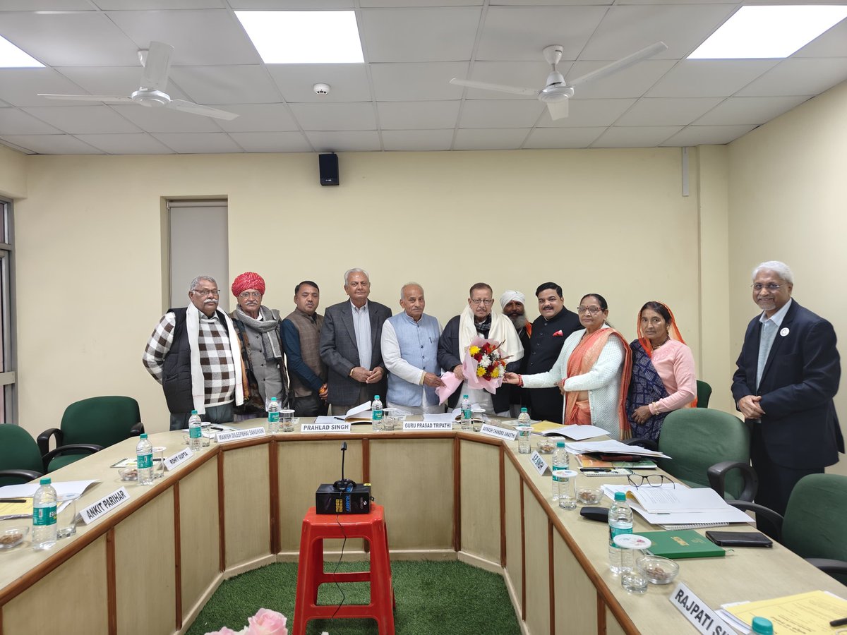 IFFDC_Ltd's tweet photo. Board of Directors of IFFDC welcomed Shri Avinash Chandra Awasthi on the Board as Coopted Director in 116th Meeting held on 20 Dec 2024. Mr Awasthi has rich &amp; wide experience in Social Sector and has been instrumental in promotion &amp; growth of forestry coops in Dist Unnao (U.P.) https://t.co/geERULFp5M