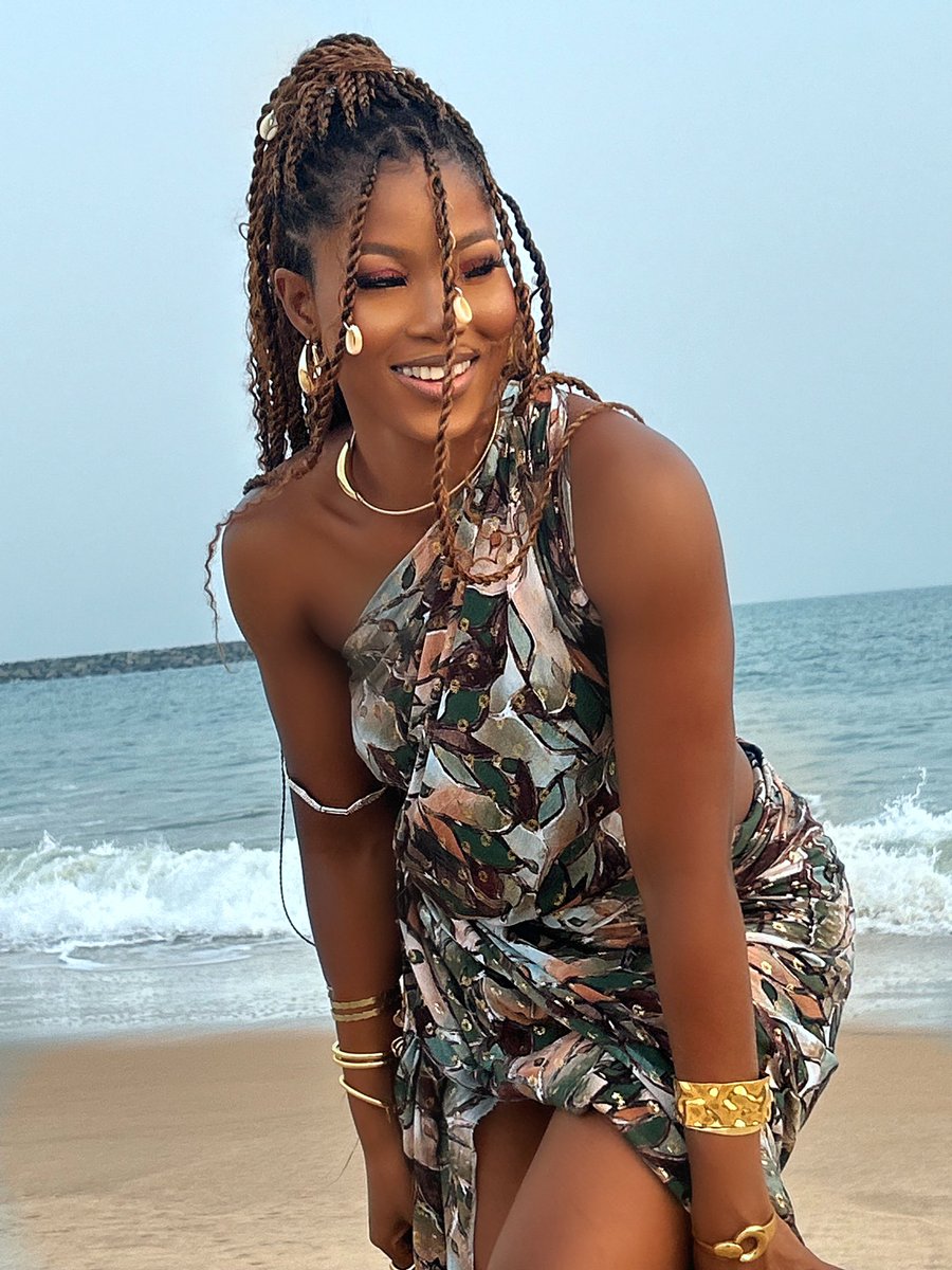 Big Debie Rise tweet media