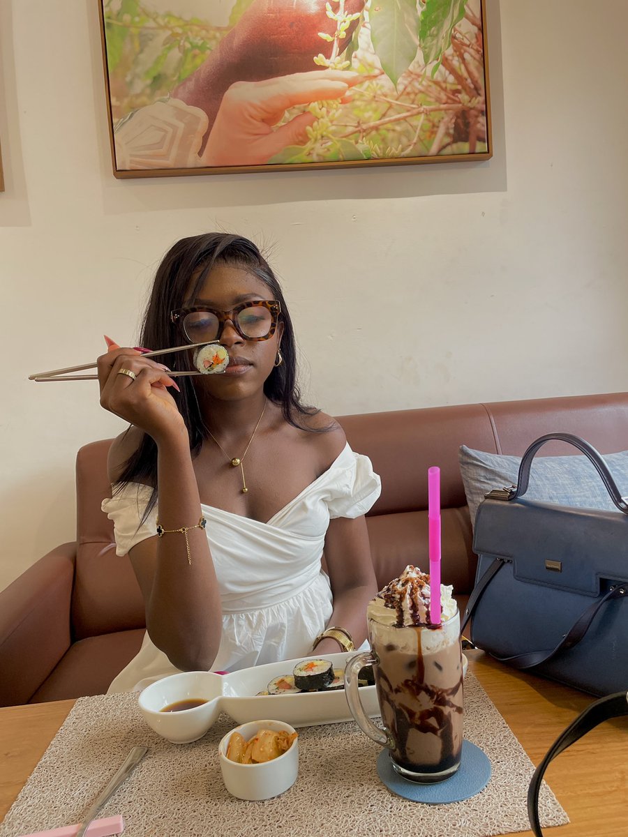 Madeleine Josépha tweet media