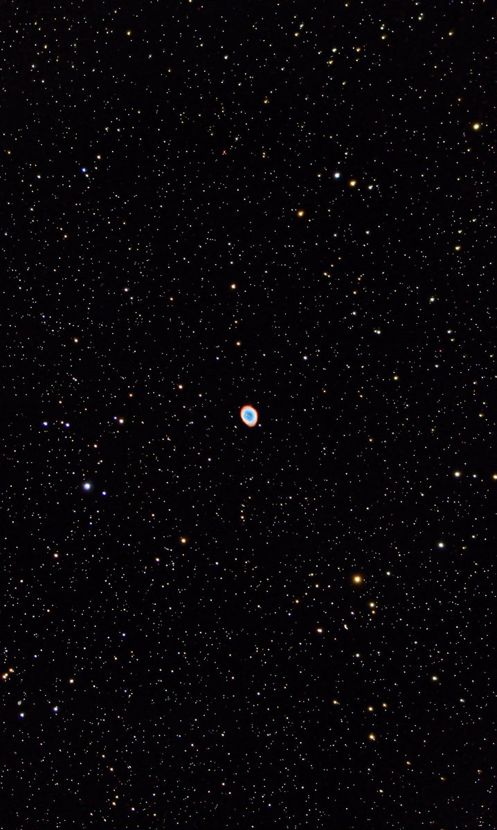 AstronomyPosts's tweet photo. The Ring Nebula 💍🌌 https://t.co/l52V19S8B6