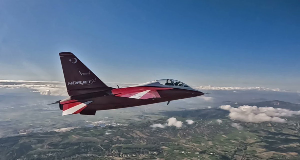 Türkiye, İspanya'ya Hürjet ihraç edecek. Hayırlı olsun 🇹🇷

Geçmişte kendi bayrak direği ipini ürettiği için övünen bir ülkeden, İspanya gibi gelişmiş bir ülkeye jet satan, Portekiz gibi denizcilikte nam salmış ülkeye gemi ihraç eden, kendi Yerli ve Milli arabasını Togg'u üreten