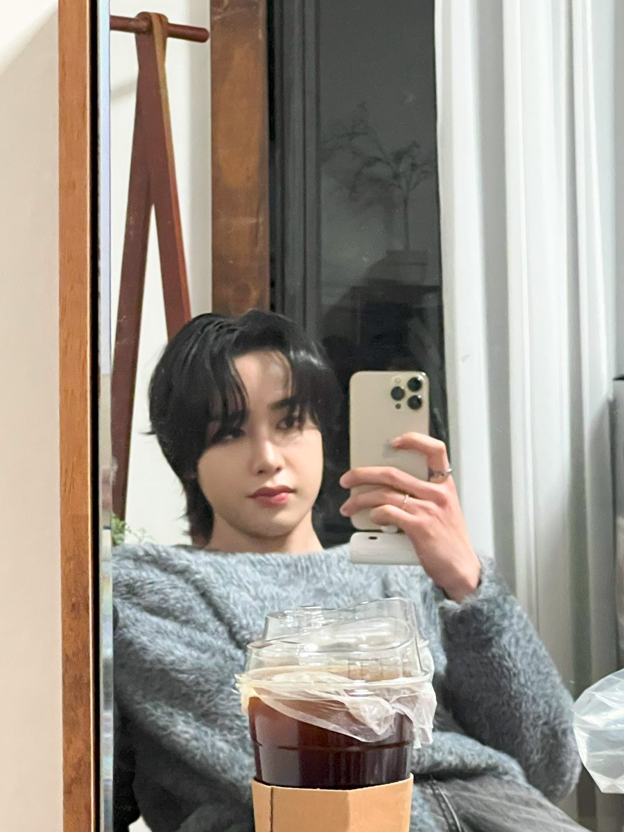 xikers_official's tweet photo. [#헌터] ☝❄😍~
#xikers #싸이커스 https://t.co/G279yUpxUd