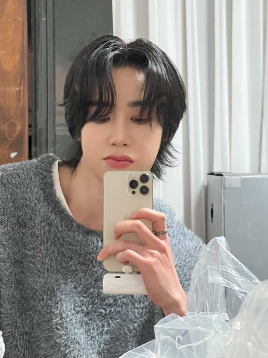 xikers_official's tweet photo. [#헌터] ☝❄😍~
#xikers #싸이커스 https://t.co/G279yUpxUd