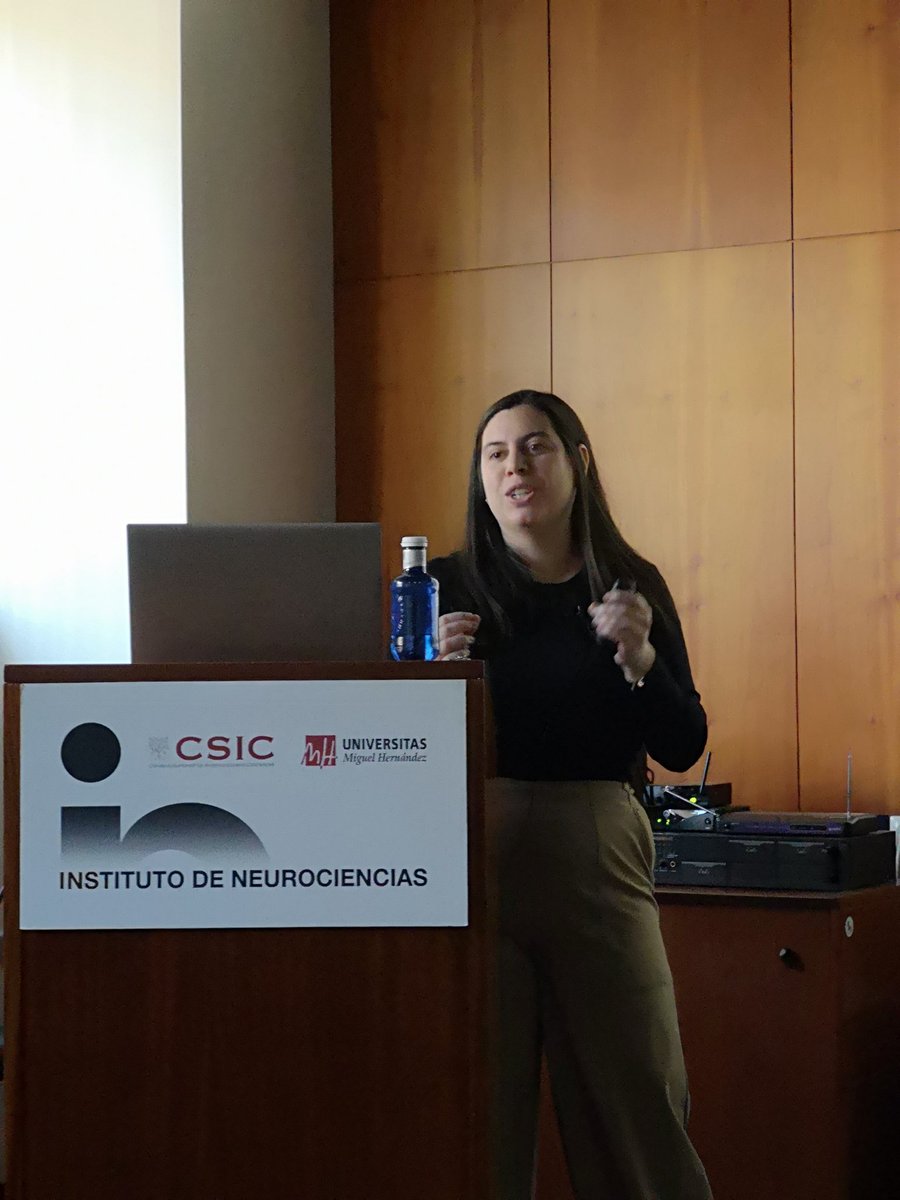 The last short talk in our #ChristmasMeeting_IN is by Violeta Duran <a href="/Viole_DL/">Violeta Durán</a> <a href="/NeurobioUMass/">UMass Chan Department of Neurobiology</a> about senescence across aging and neurodegeneration