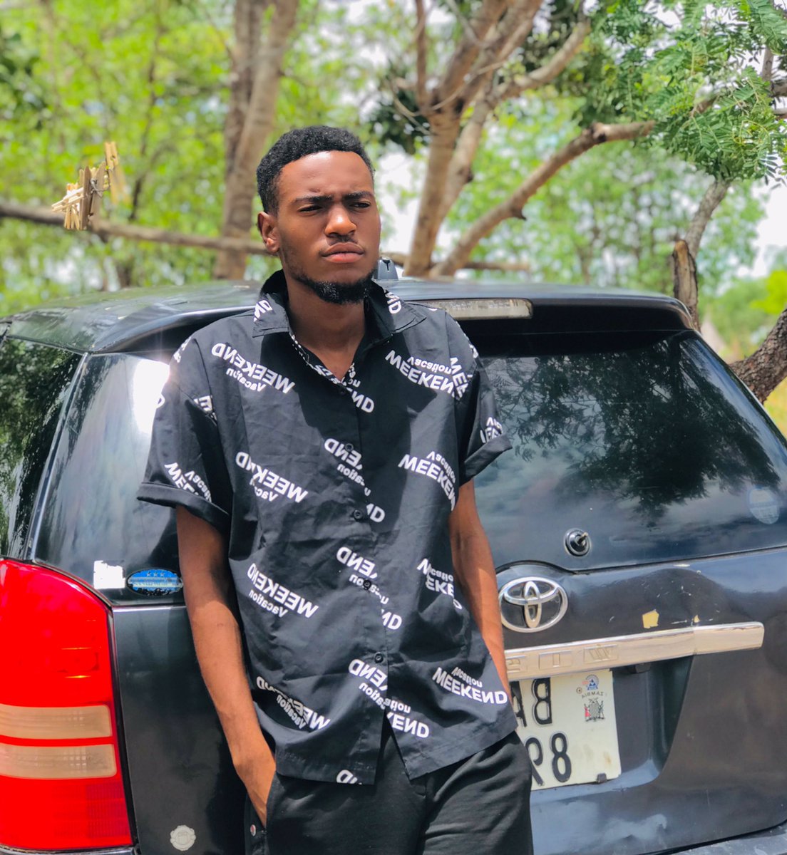 Augustine17's tweet photo. Vibe alone until you’are valued ✍🏻 https://t.co/glLXHjAvlZ