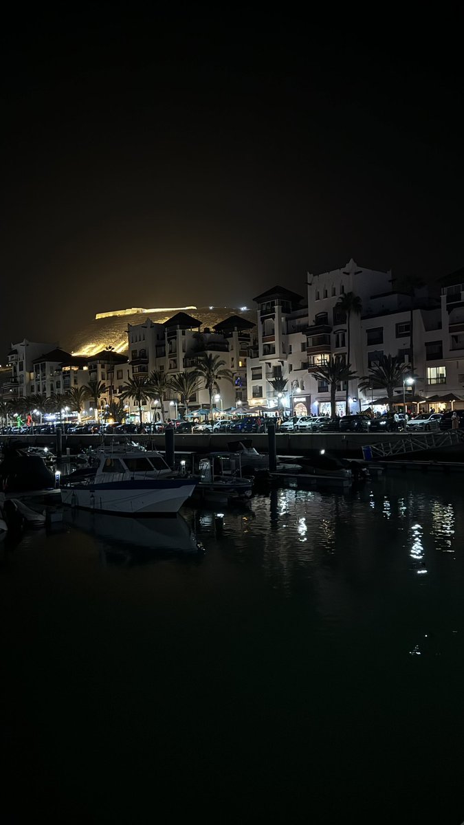 lya_sll's tweet photo. Une belle année pour ma part. https://t.co/pvMkJKx137
