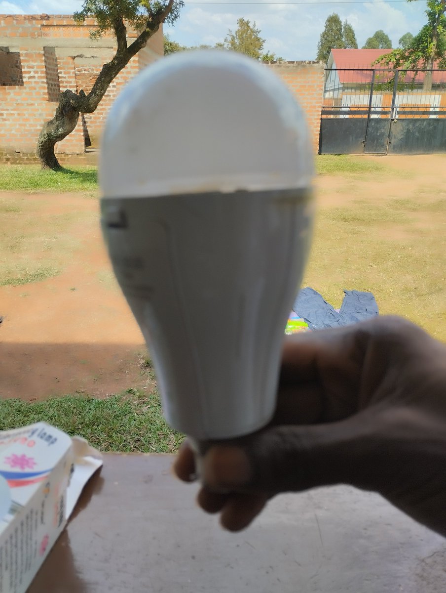 KiapiKFreddie76's tweet image. @UNBSug this want we get on the market today #Fake bulbs made in China today and assembled in Uganda🇺🇬 @MEMD_Uganda @URAuganda @mtic_uganda @ucpaUG @ConsentUganda 
#ConsumerRights 
#consumerprotectionUG